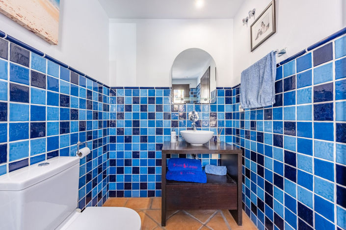 Image No.20-4 Bed Townhouse for sale