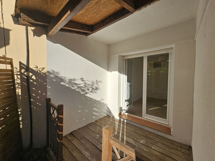 Image No.12-3 Bed Townhouse for sale