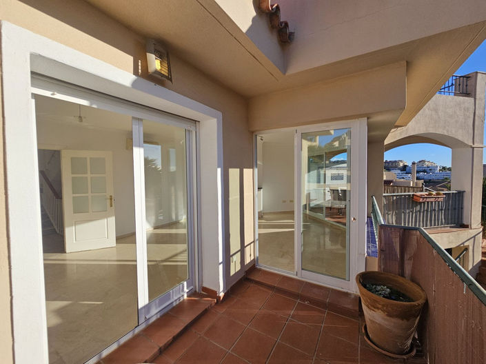 Image No.29-3 Bed Townhouse for sale