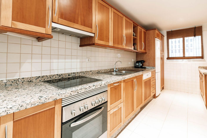 Image No.10-3 Bed Apartment for sale