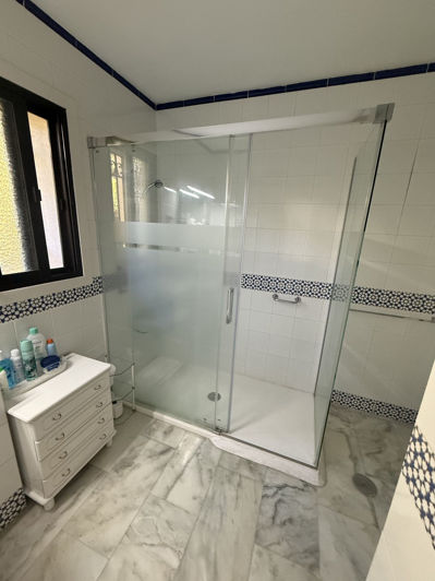 Image No.48-4 Bed Villa for sale