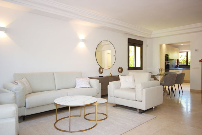 Image No.13-2 Bed Townhouse for sale