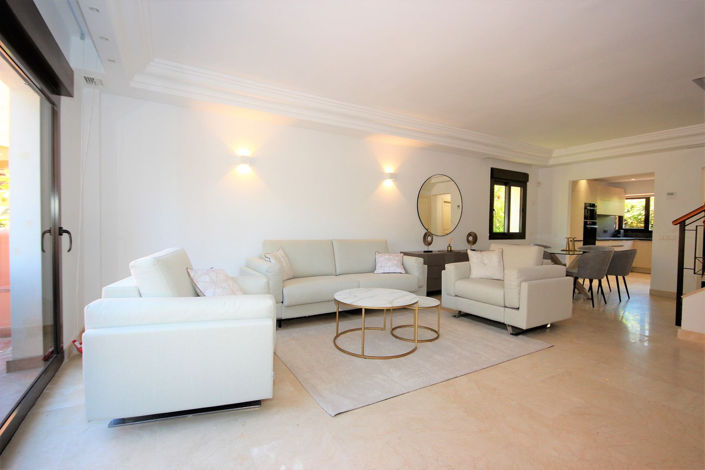 Image No.16-2 Bed Townhouse for sale