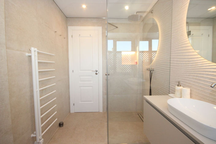 Image No.41-2 Bed Townhouse for sale