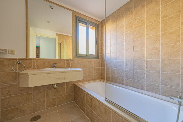 Image No.36-2 Bed Apartment for sale