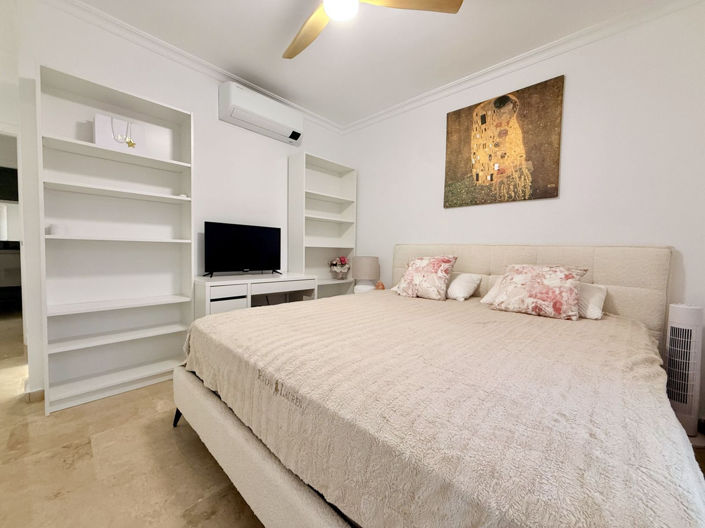 Image No.3-Appartement de 2 chambres à vendre à Golden Mile