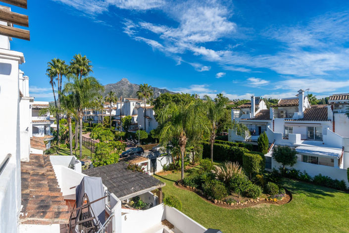 Image No.24-3 Bed Townhouse for sale