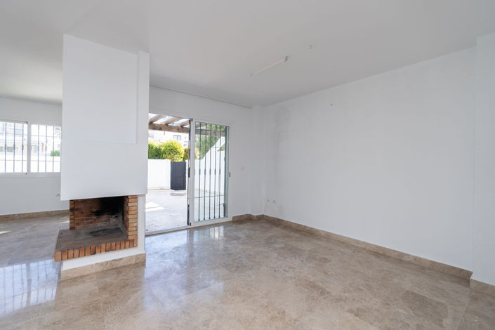 Image No.6-3 Bed Townhouse for sale