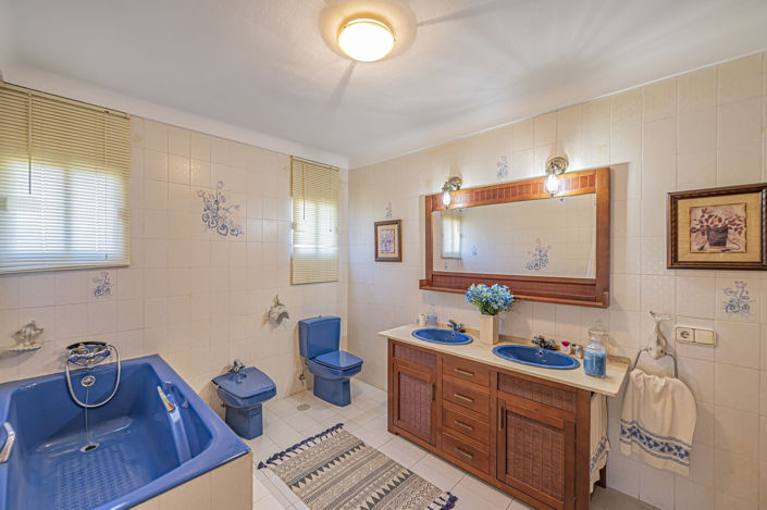 Image No.22-4 Bed Villa for sale