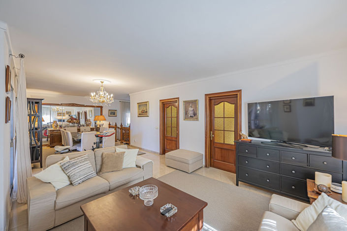 Image No.4-4 Bed Villa for sale