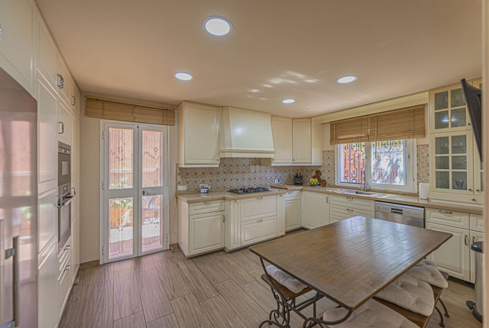 Image No.9-4 Bed Villa for sale