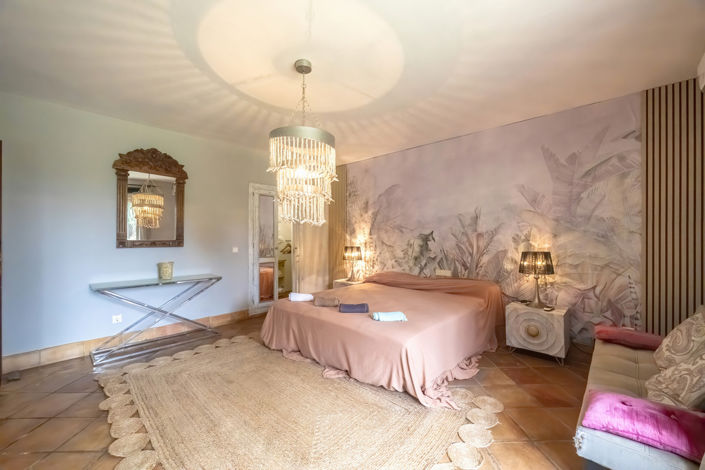 Image No.34-Villa de 5 chambres à vendre à Nueva Andalucia