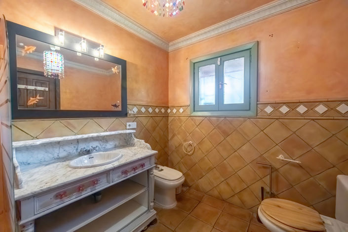 Image No.36-Villa de 5 chambres à vendre à Nueva Andalucia