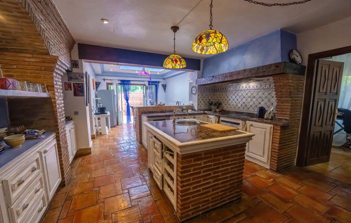 Image No.7-Villa de 5 chambres à vendre à Nueva Andalucia