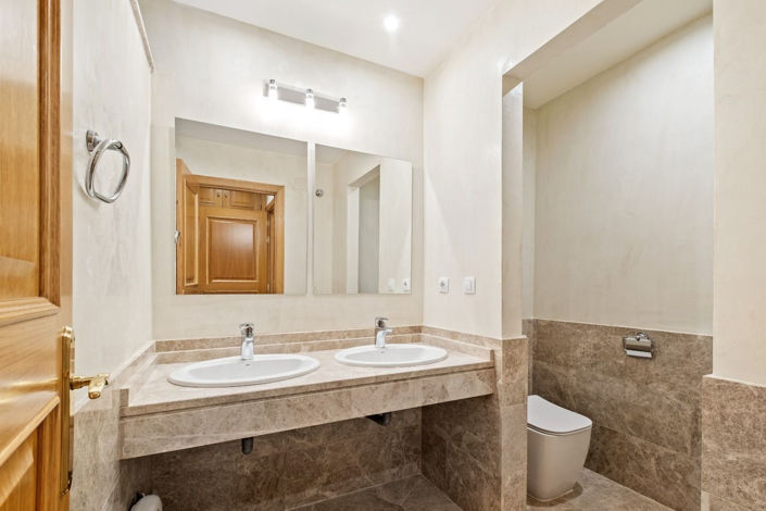 Image No.13-3 Bed Duplex for sale