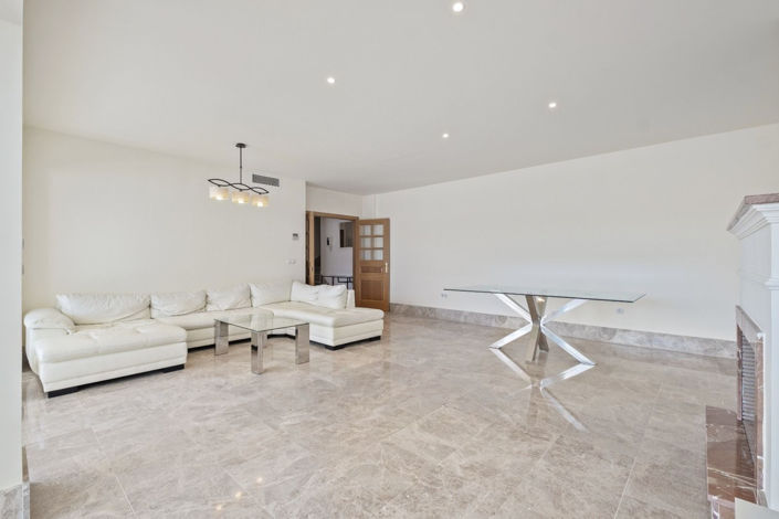 Image No.18-3 Bed Duplex for sale