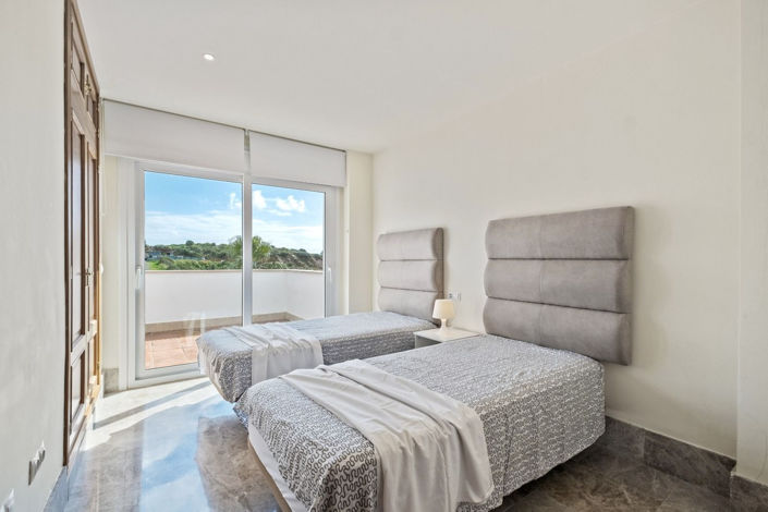 Image No.25-3 Bed Duplex for sale