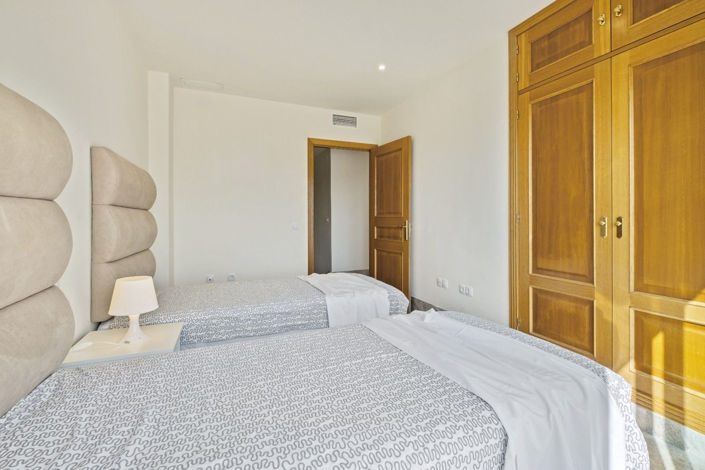 Image No.7-3 Bed Duplex for sale