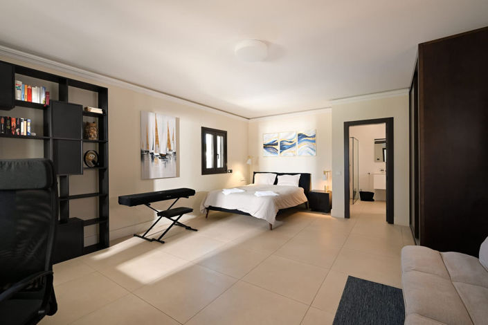 Image No.16-6 Bed Villa for sale