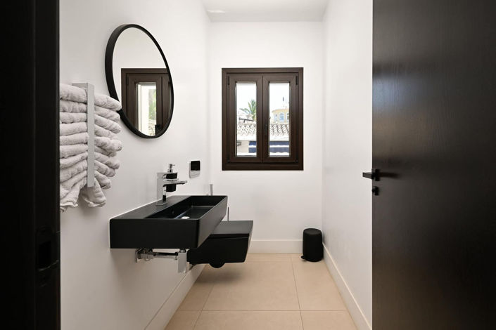 Image No.20-6 Bed Villa for sale