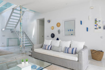 9-467d0cee5b725f3ef65f102a0c2e69c0