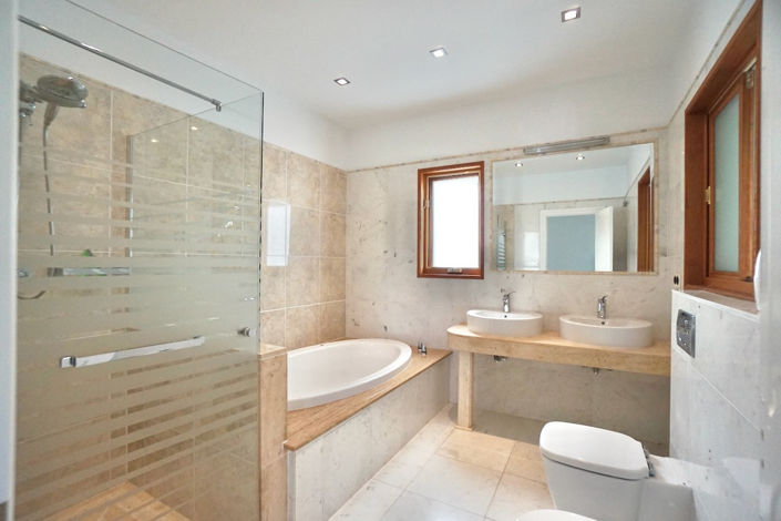 Image No.35-5 Bed Villa for sale