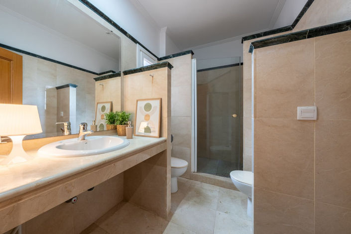 Image No.15-3 Bed Townhouse for sale