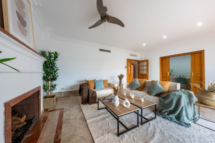 Image No.9-3 Bed Townhouse for sale