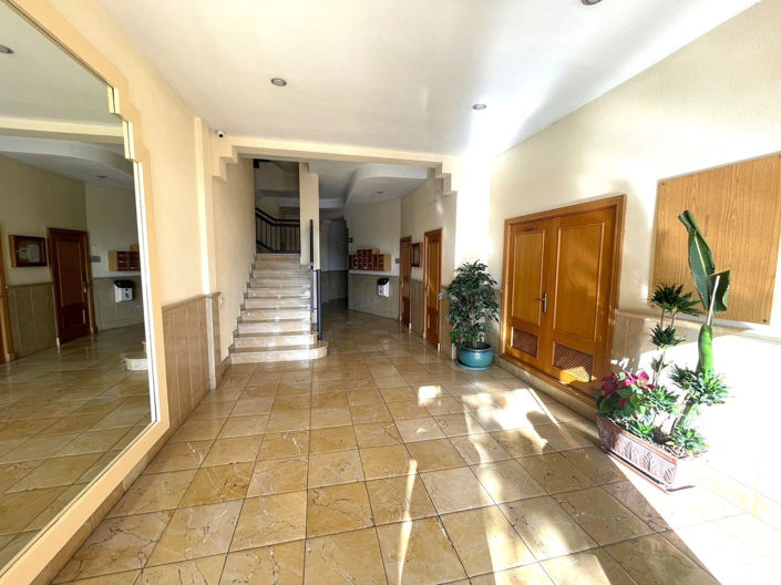 Image No.19-3 Bed Apartment for sale