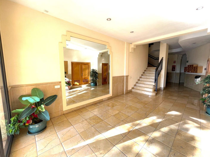 Image No.20-3 Bed Apartment for sale