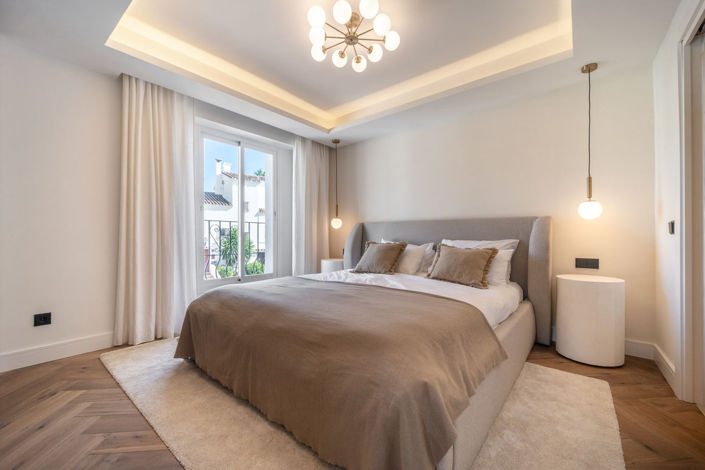 Image No.13-2 Bed Townhouse for sale