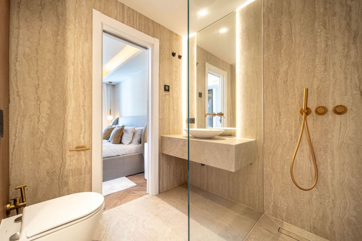 Image No.16-2 Bed Townhouse for sale