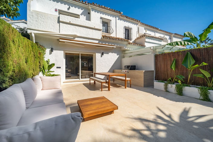 Image No.20-2 Bed Townhouse for sale