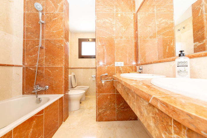 Image No.11-5 Bed Apartment for sale