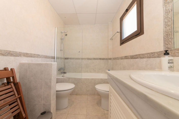 Image No.15-5 Bed Apartment for sale