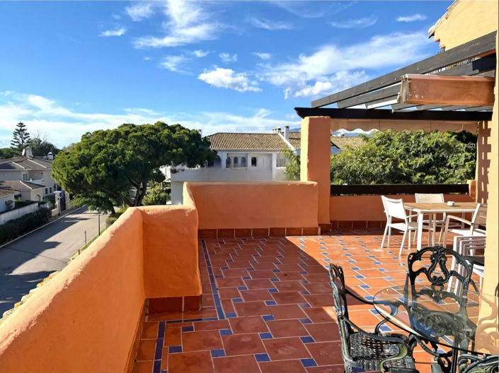 Image No.5-5 Bed Apartment for sale