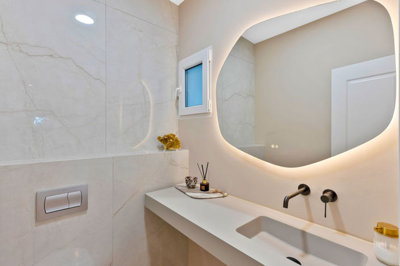 12-53013098fcab6c38b1379cd33298e050