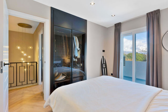 Image No.21-4 Bed Townhouse for sale