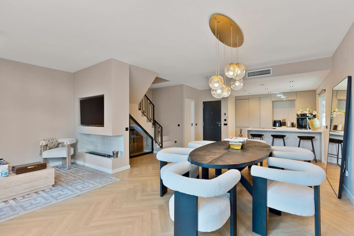 Image No.6-4 Bed Townhouse for sale