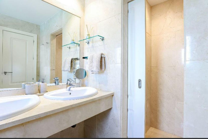 Image No.19-2 Bed Apartment for sale