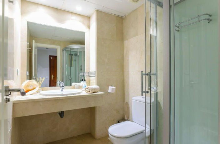 Image No.22-2 Bed Apartment for sale