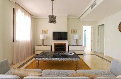 8-e64a9055bba3e77ac8aca3b893cdf826