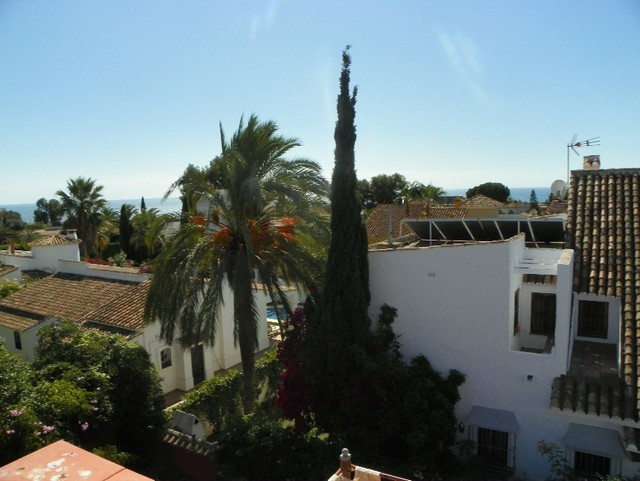 Image No.3-3 Bed Villa for sale