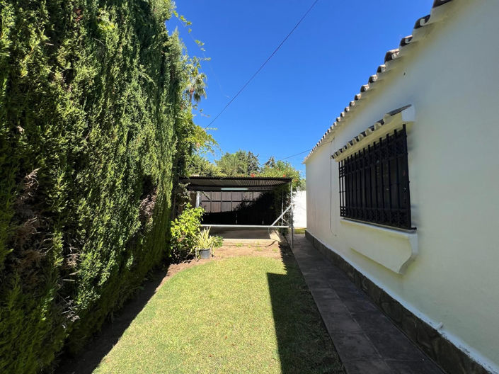 Image No.2-4 Bed Villa for sale