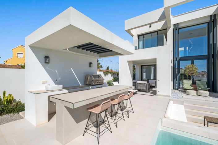 Image No.18-4 Bed Villa for sale