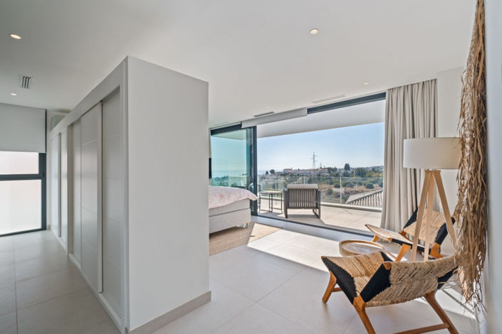 Image No.31-4 Bed Villa for sale