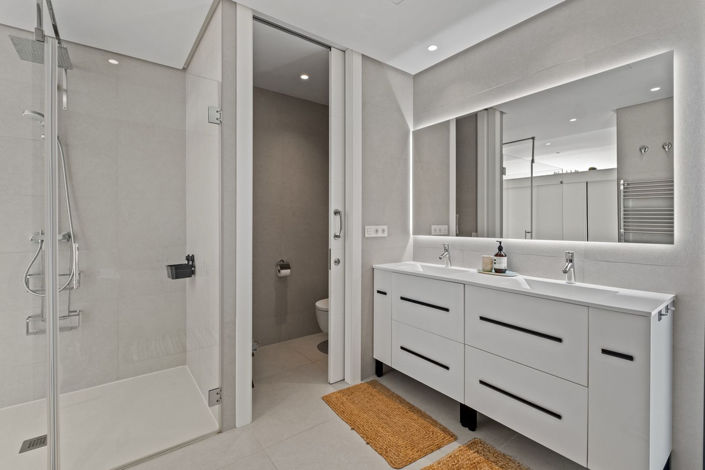 Image No.37-4 Bed Villa for sale