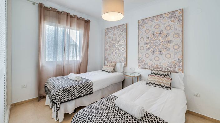 Image No.17-3 Bed Apartment for sale