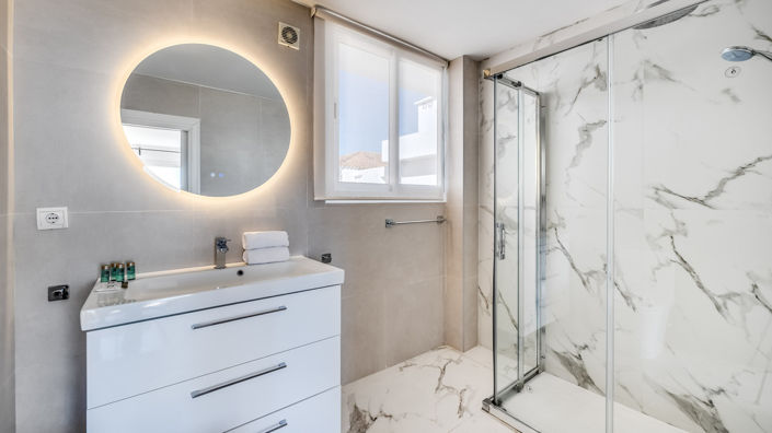 Image No.18-3 Bed Apartment for sale