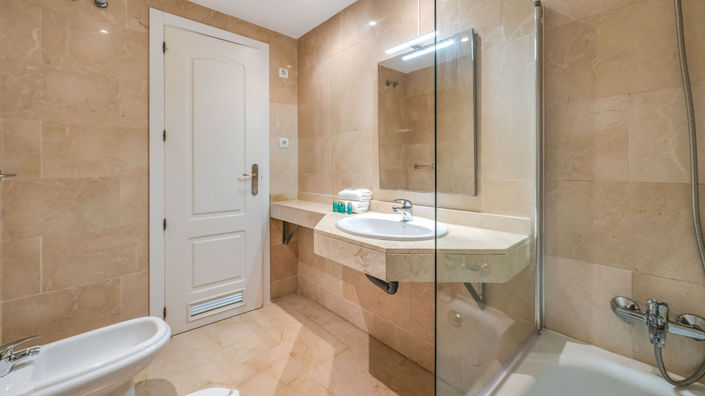 Image No.9-3 Bed Apartment for sale